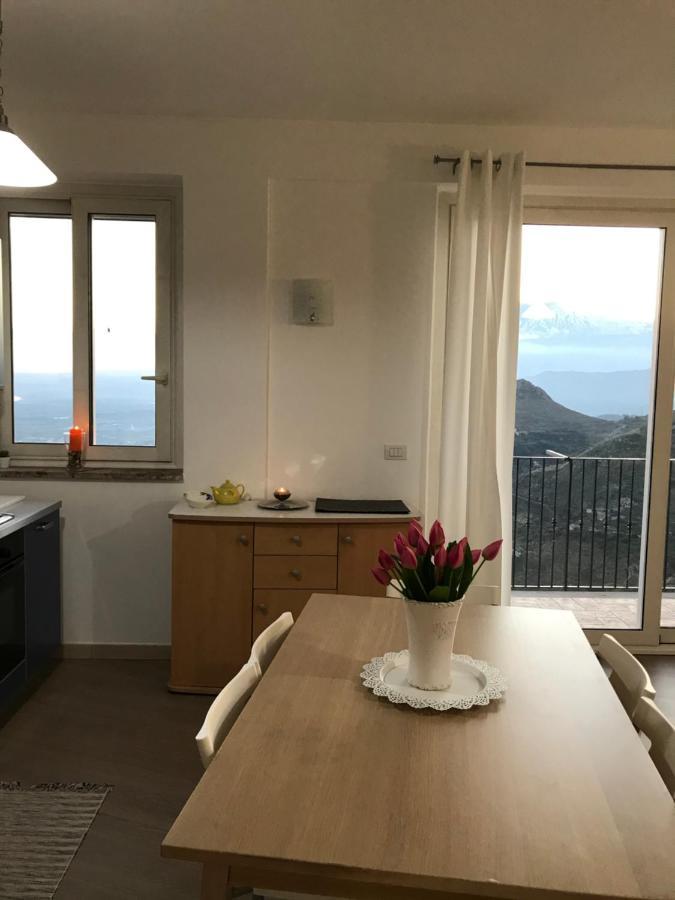 Giorgiada Relax Apartamento Castelmola Exterior foto